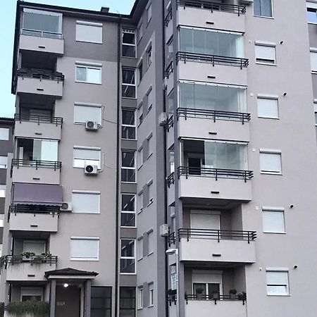 River Apartment ปาราชิน ภายนอก รูปภาพ